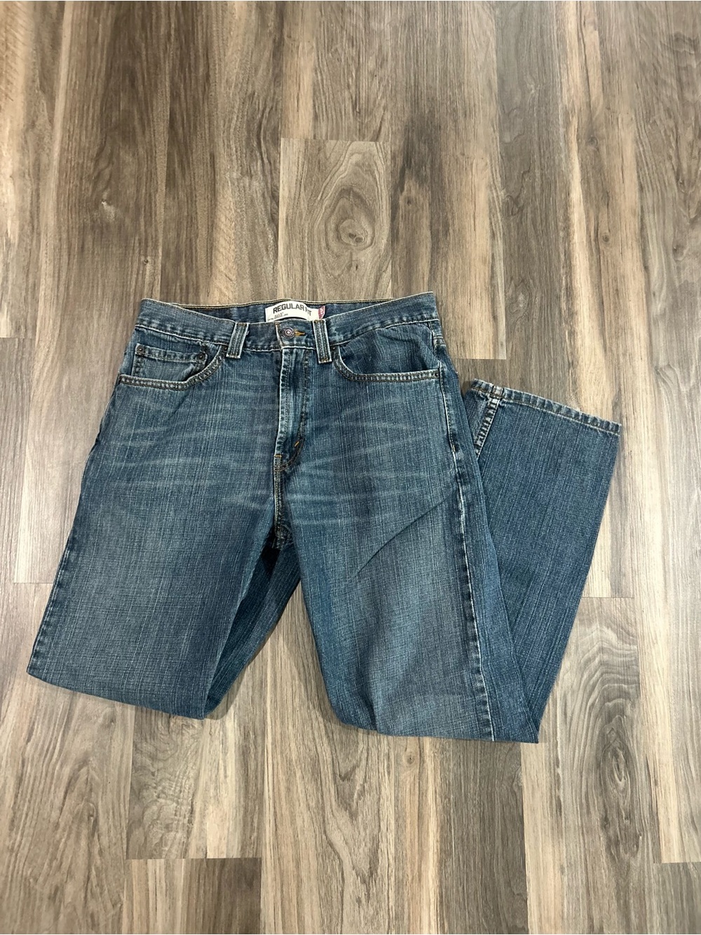 Levi's Men's Dark Blue Relaxed Fit Jeans